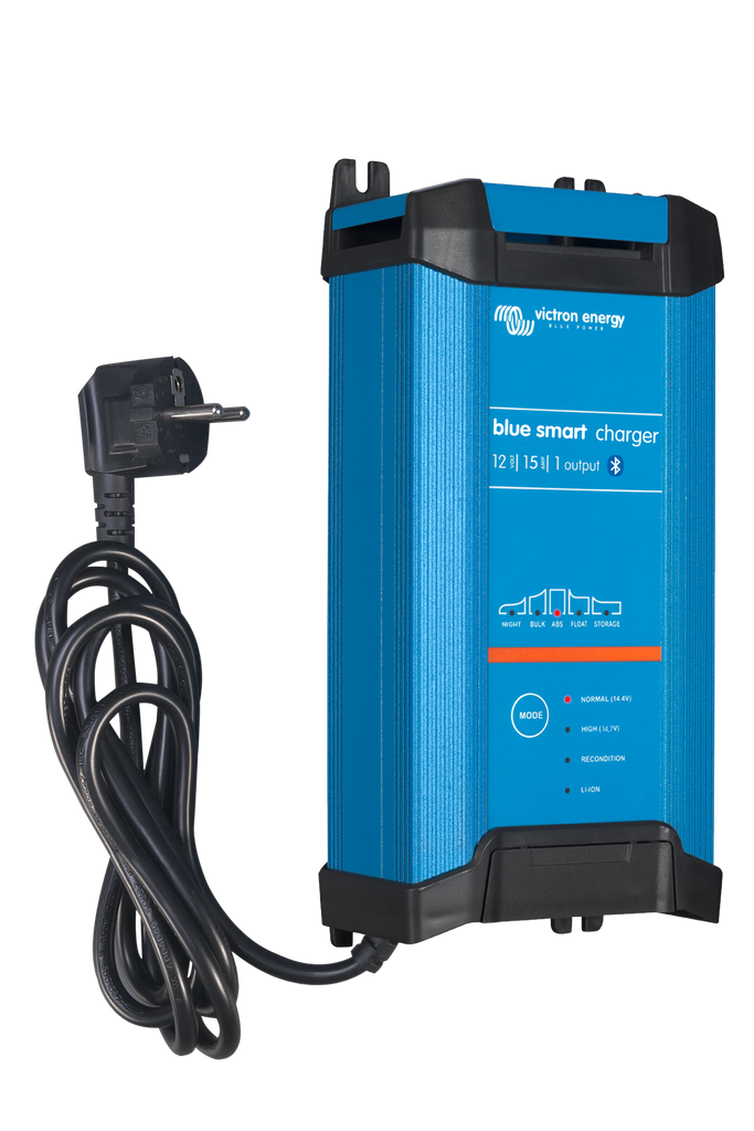Blue Smart IP22 Charger 12/15(1) 230V CEE 7/7 - Imagen 3