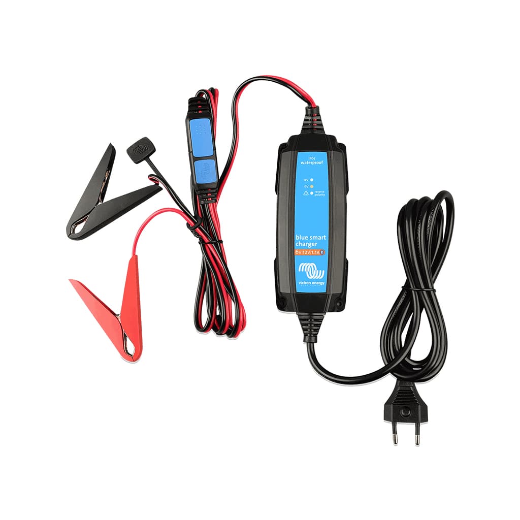 Blue Smart IP65 Charger 6V/12V-1.1 230V CEE 7/16 Retail