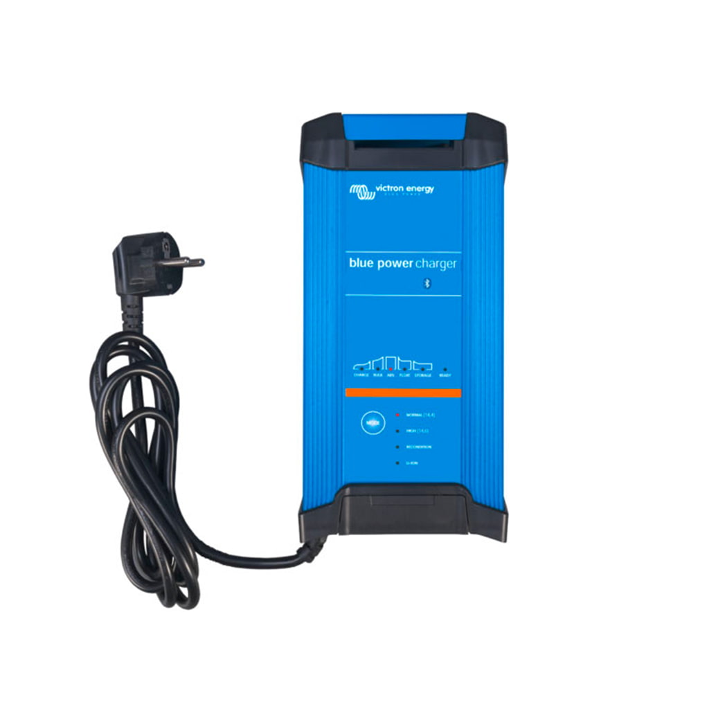 [BPC122042002] Blue Smart IP22 Charger 12/20(1) 230V CEE 7/7 - VICTRON ENERGY