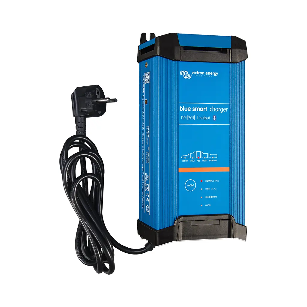 [OCA-BPC122042002-VG] Blue Smart IP22 Charger 12/20(1) 230V CEE 7/7 (Very good)