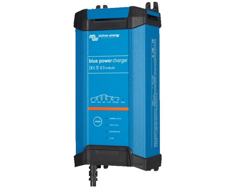 Blue Power IP22 Charger 24/12(3) 230V CEE 7/7
